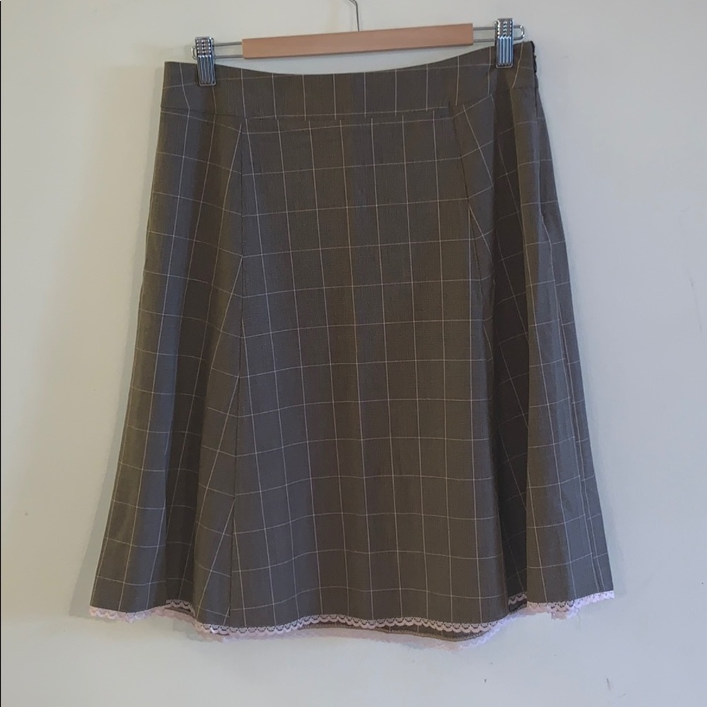 A line plaid skirt
